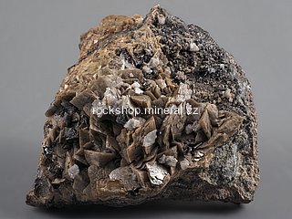 siderit + tetraedrit + arzenopyrit